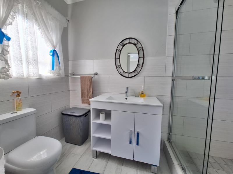 2 Bedroom Property for Sale in Dana Bay Western Cape
